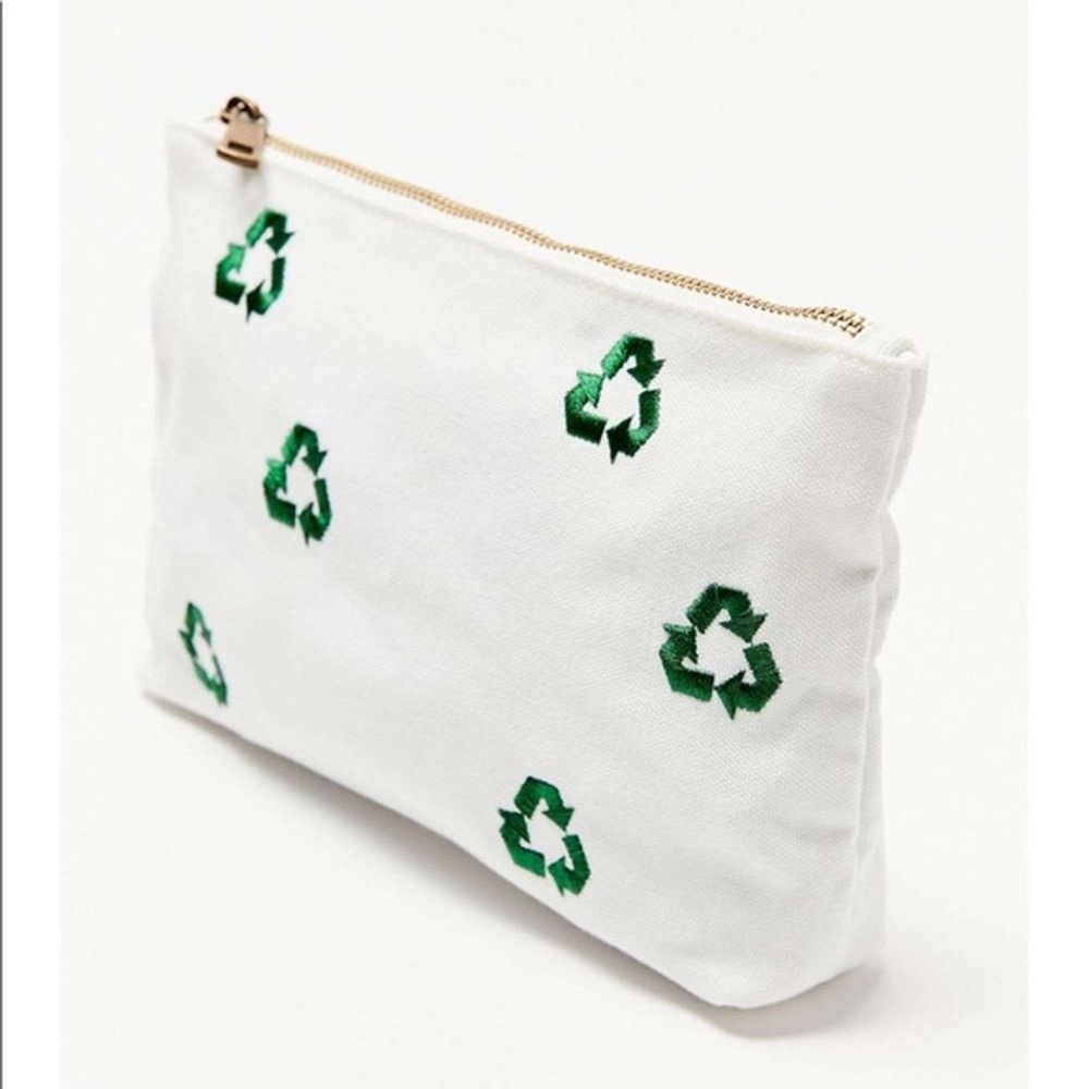 NWT uo embroidery pattern pouch bag